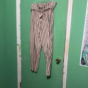 Kittenish paperbag style pants